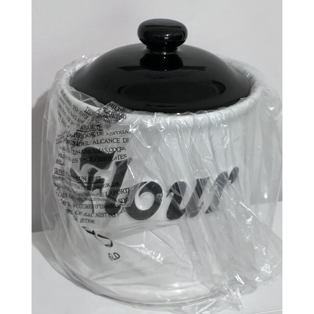 Vintage Jay Imports FLOUR Ceramic Canister Taiwan Black and White NEW